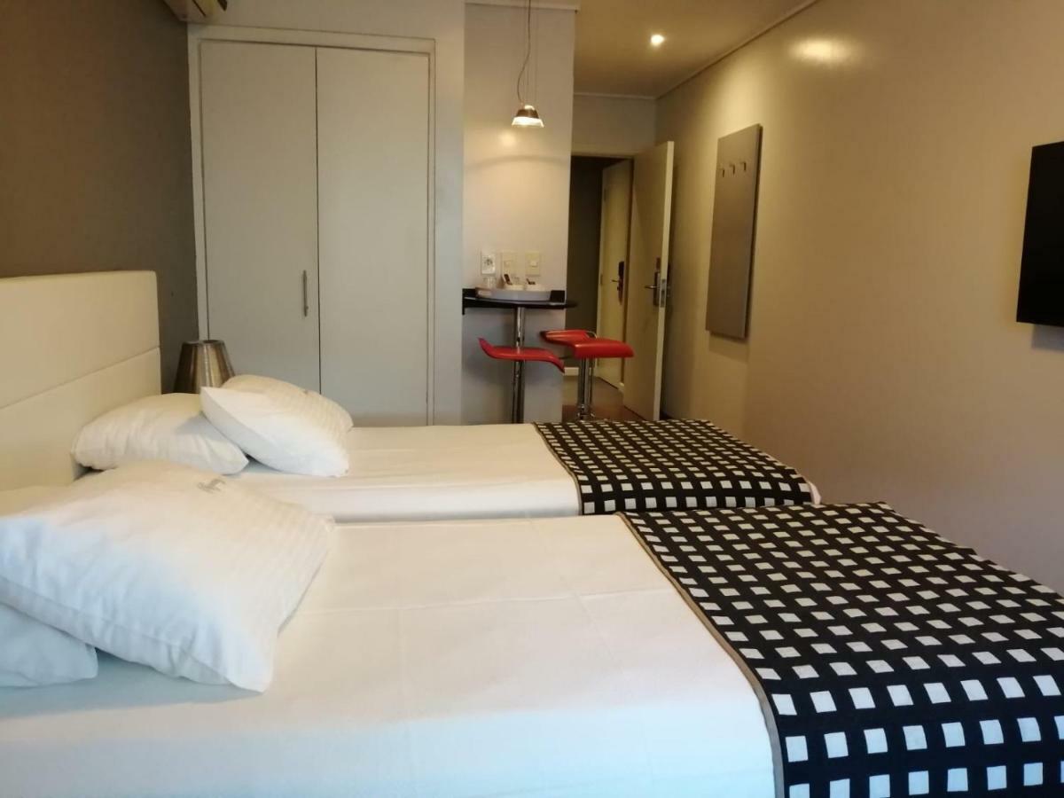 Regency Golf - Hotel Urbano Μοντεβιδέο Εξωτερικό φωτογραφία